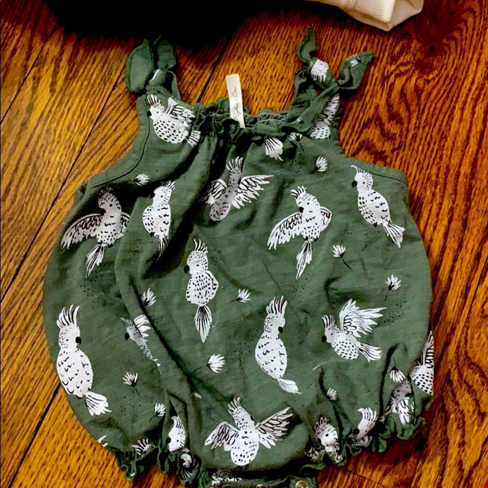 Bird bubble romper